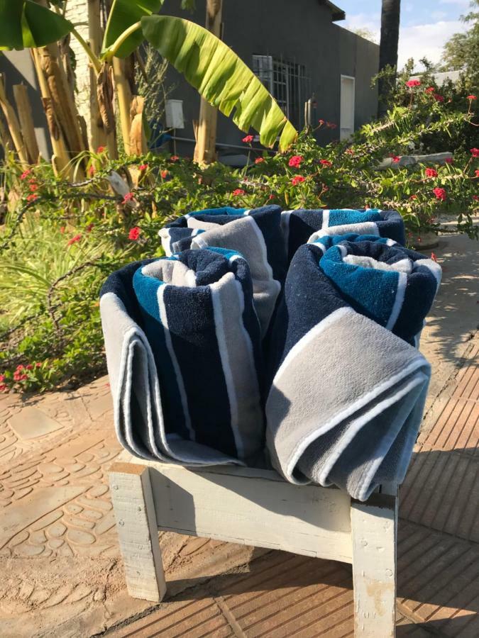 Bush Pillow Guest House Otjiwarongo Bagian luar foto